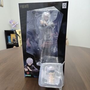 Jujutsu Kaisen Satoru Gojo 1/8 Scale Figure by Kotobukiya